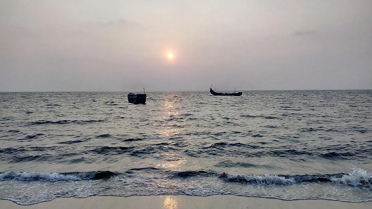 Sea Breeze Beach Home Alappuzha